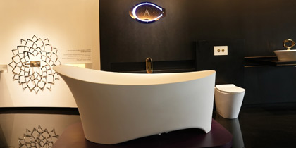 Built-in tub